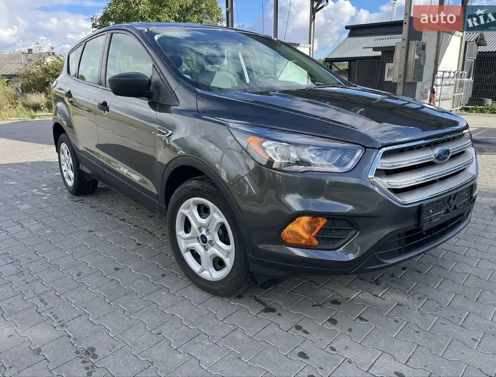 Фото 2018 Ford Escape
