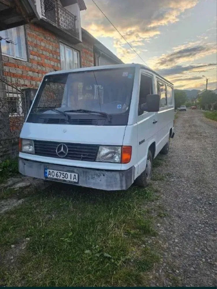Фото 1995 Mercedes-Benz Vito