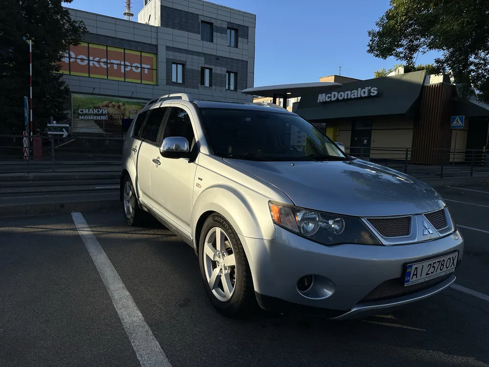 Фото 2008 Mitsubishi Outlander