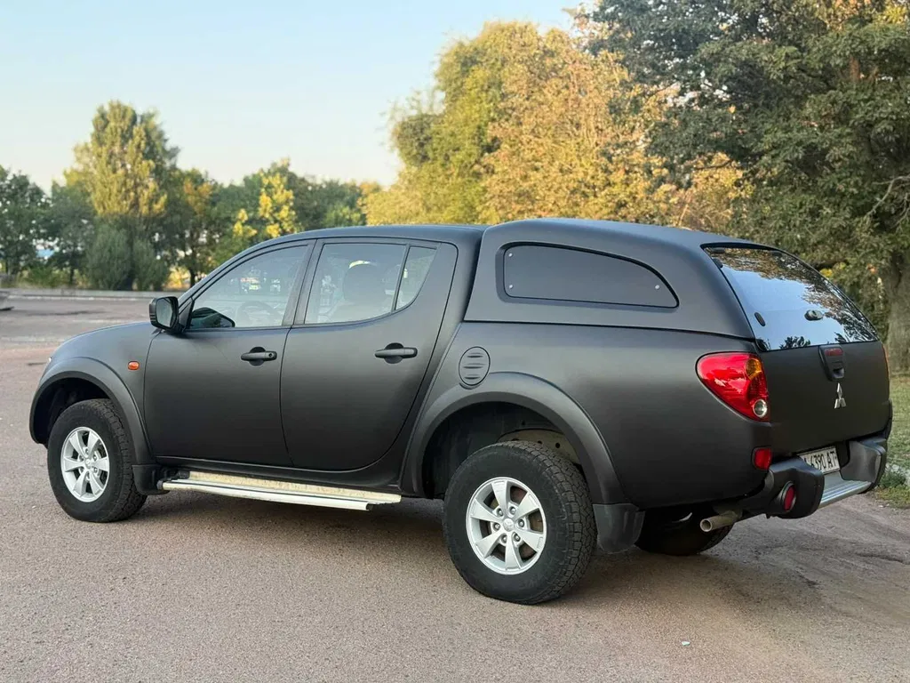 Фото 2008 Mitsubishi L 200