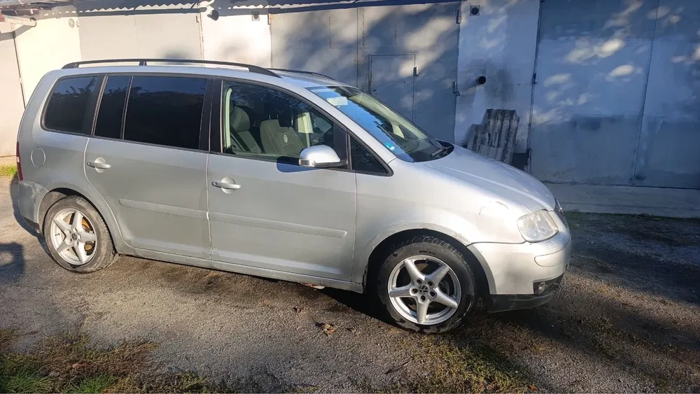Фото 2003 Volkswagen Touran