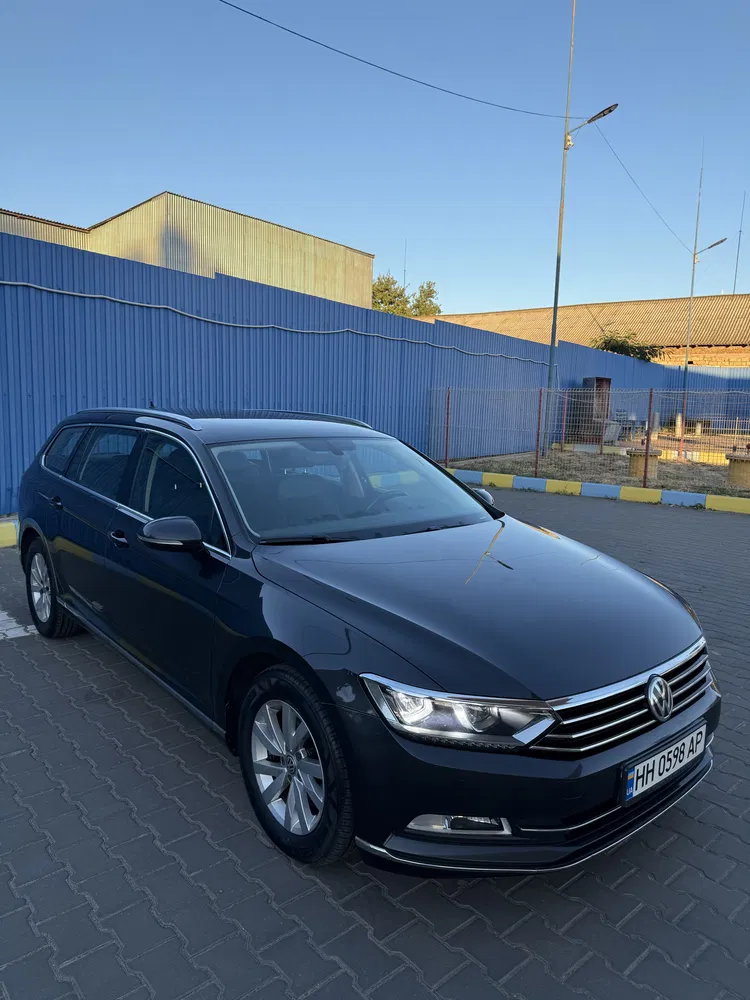 Фото 2018 Volkswagen Passat Variant