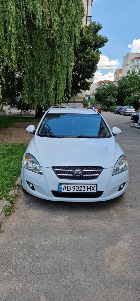 Фото 2008 Kia Cee'd