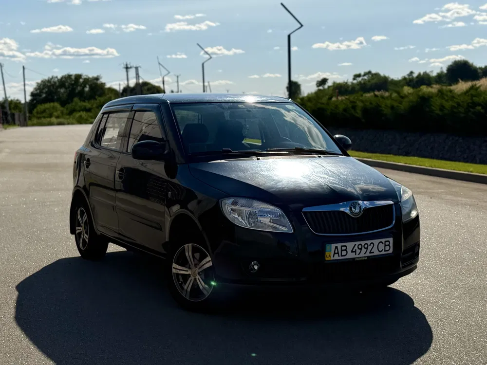Фото 2008 Skoda Fabia