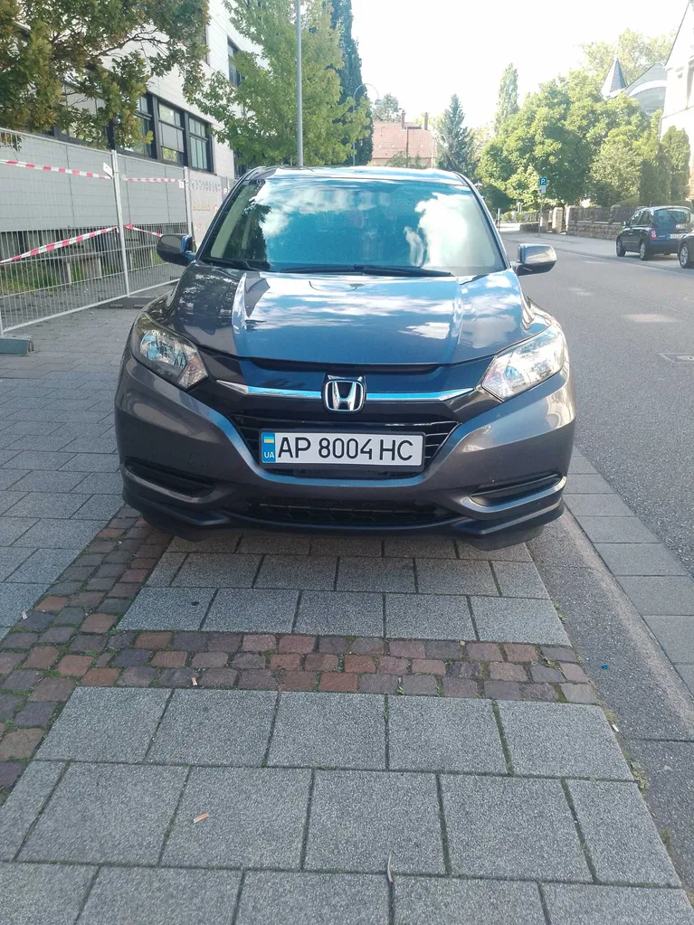 Фото 2018 Honda HR-V