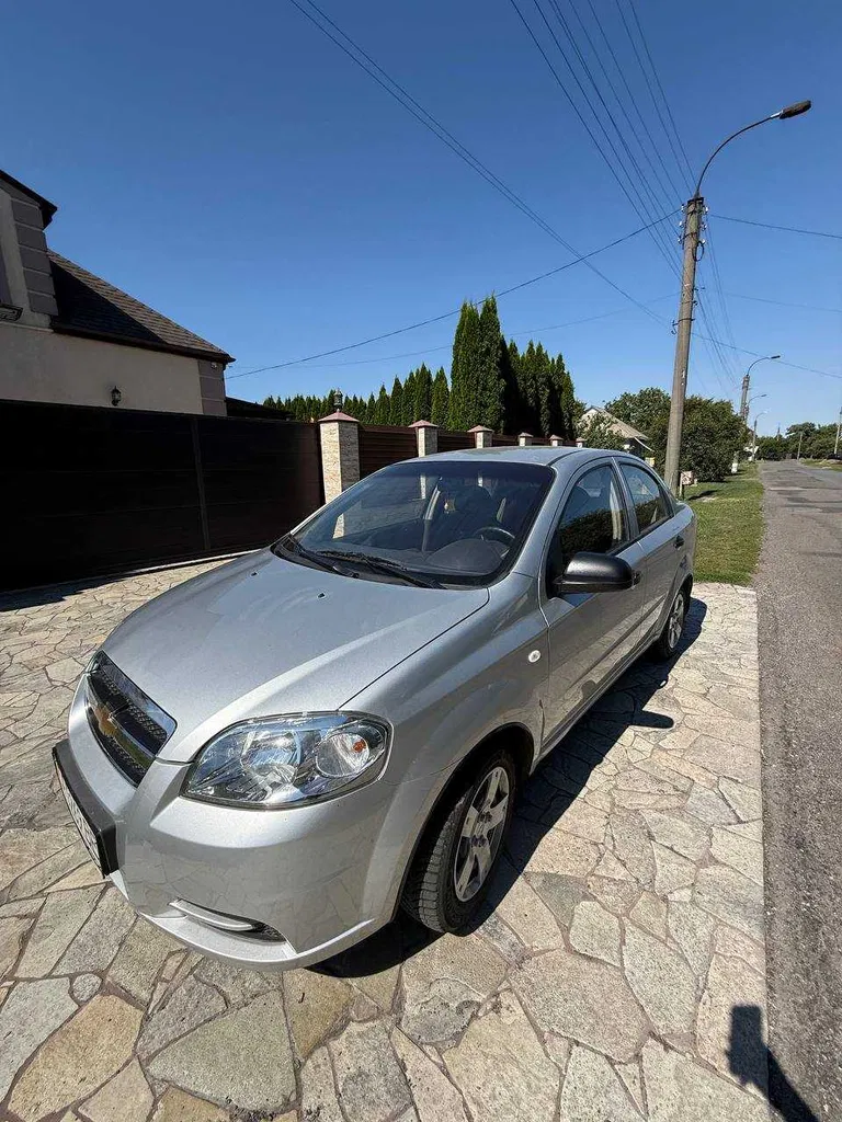 Фото 2011 Chevrolet Aveo