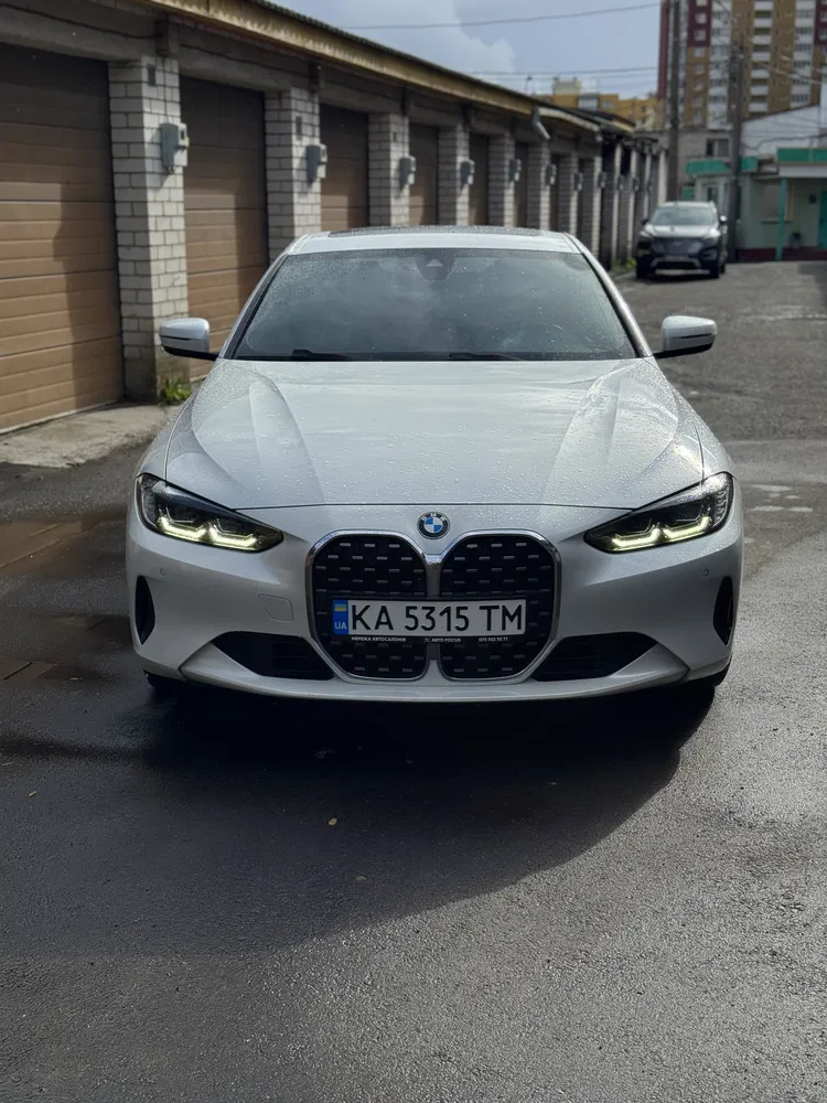 Фото 2022 BMW 4 серія
