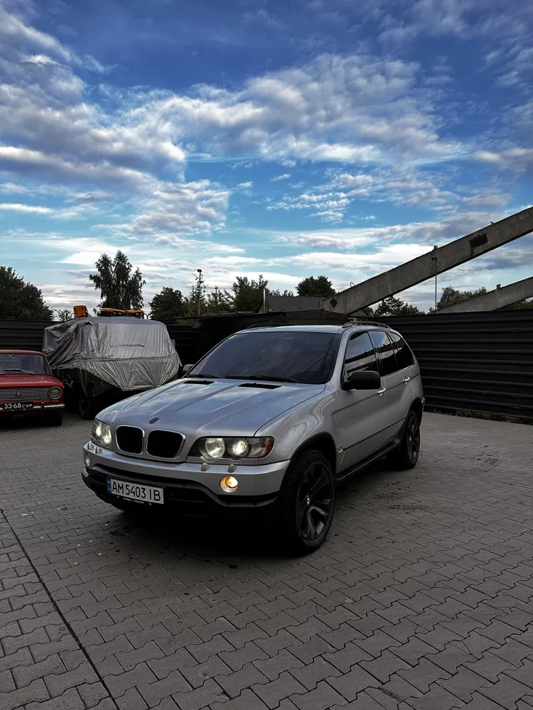 Фото 2001 BMW X5