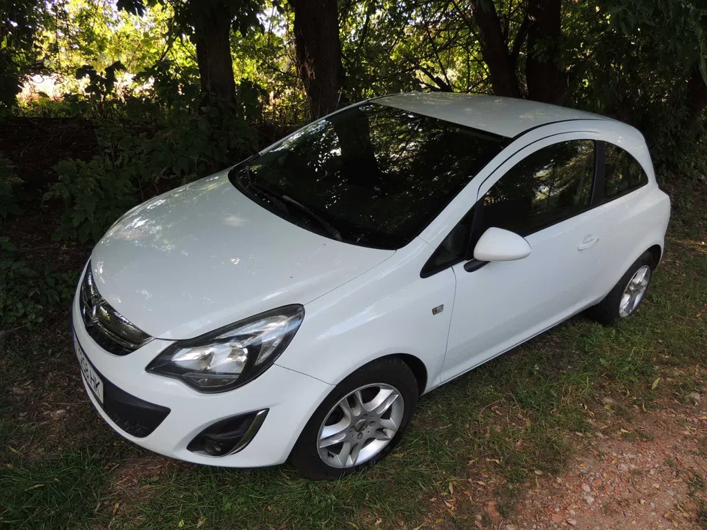 Фото 2014 Opel Corsa