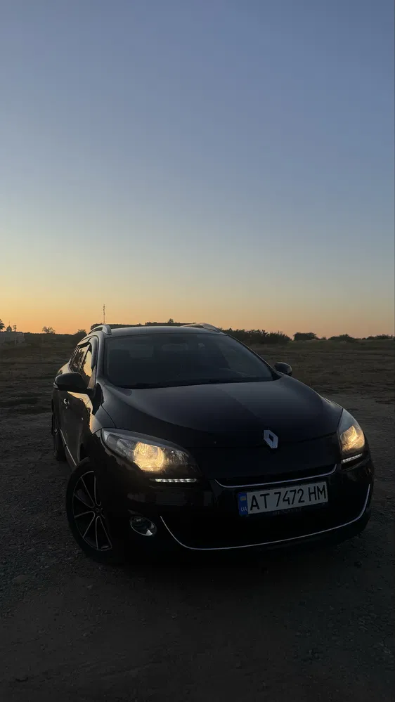 Фото 2012 Renault Megane
