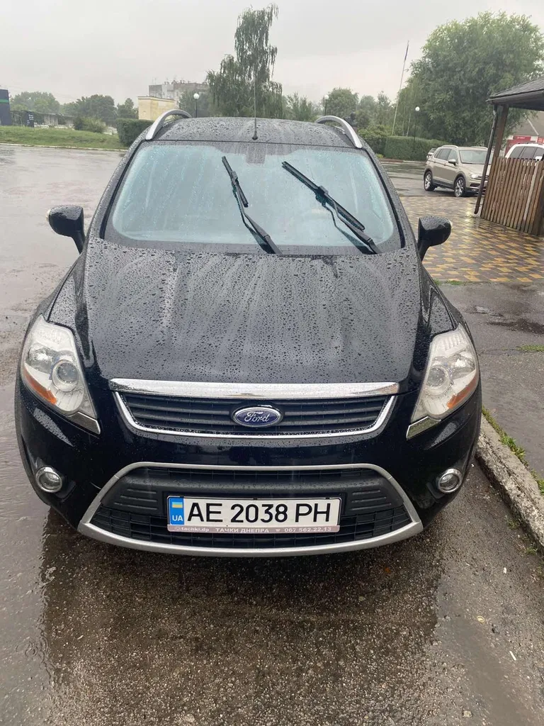 Фото 2010 Ford Kuga