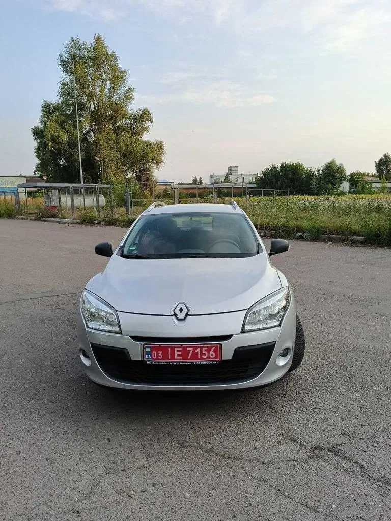 Фото 2011 Renault Megane