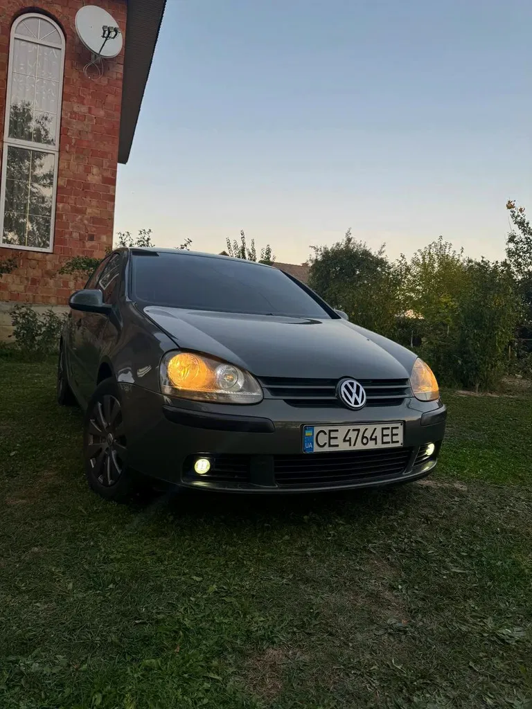 Фото 2004 Volkswagen Golf