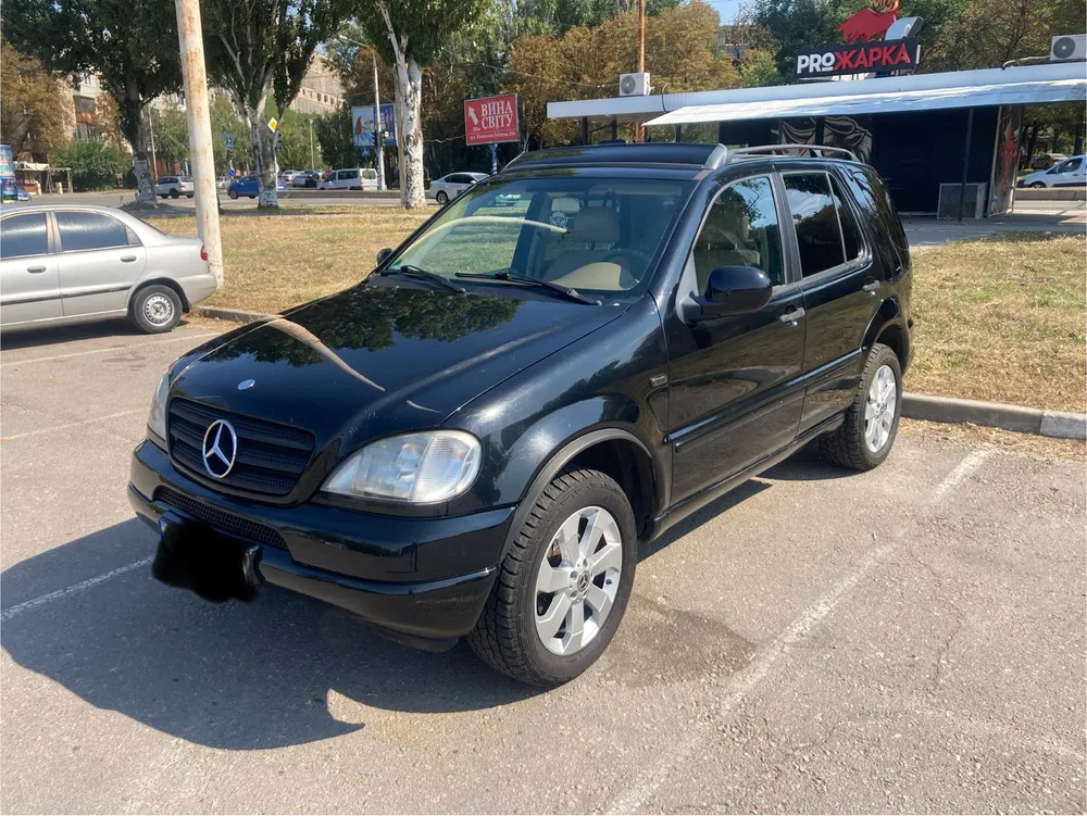 Фото 2000 Mercedes-Benz ML серия