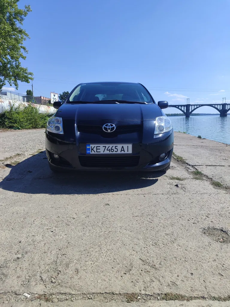 Фото 2008 Toyota Auris