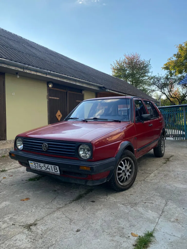 Фото 1992 Volkswagen Golf