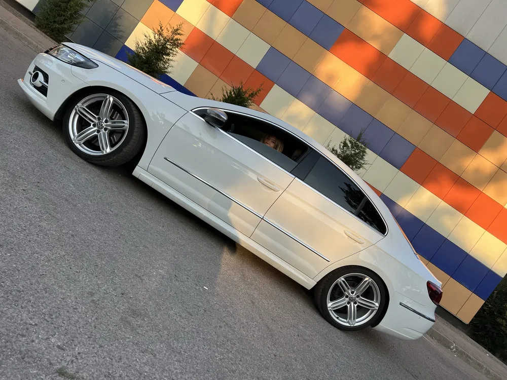 Фото 2015 Volkswagen Passat CC