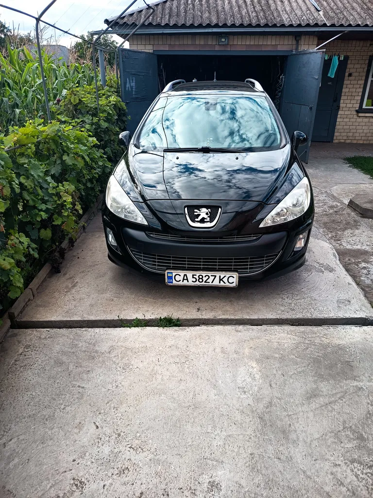 Фото 2008 Peugeot 308