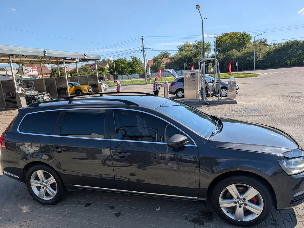 Фото 2011 Volkswagen Passat Variant