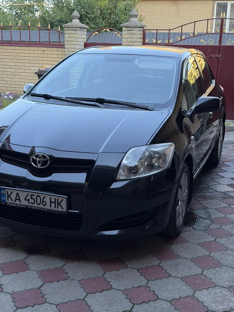 Фото 2007 Toyota Auris