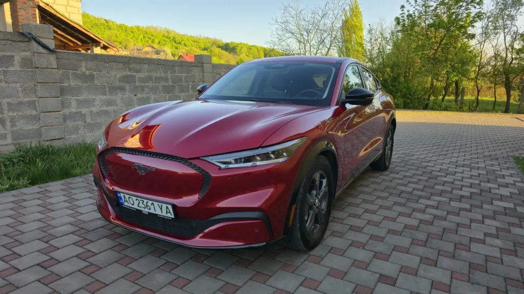 Фото 2021 Ford Mustang