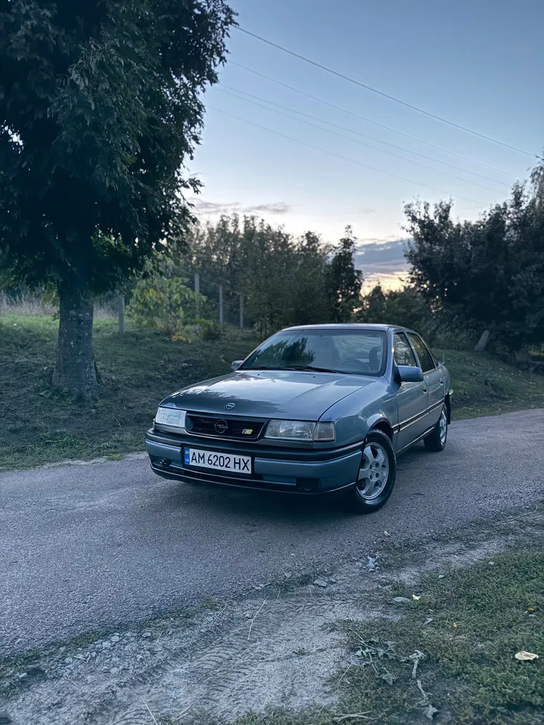 Фото 1989 Opel Vectra