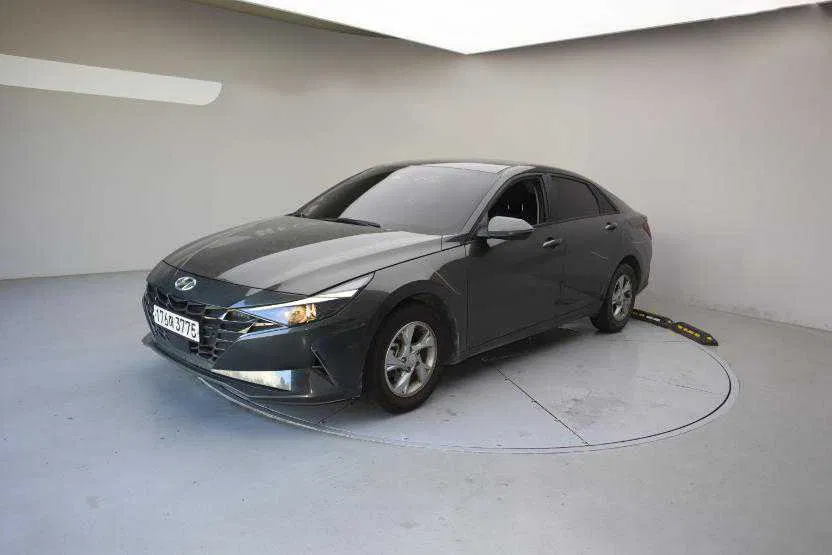 Фото 2021 Hyundai Avante