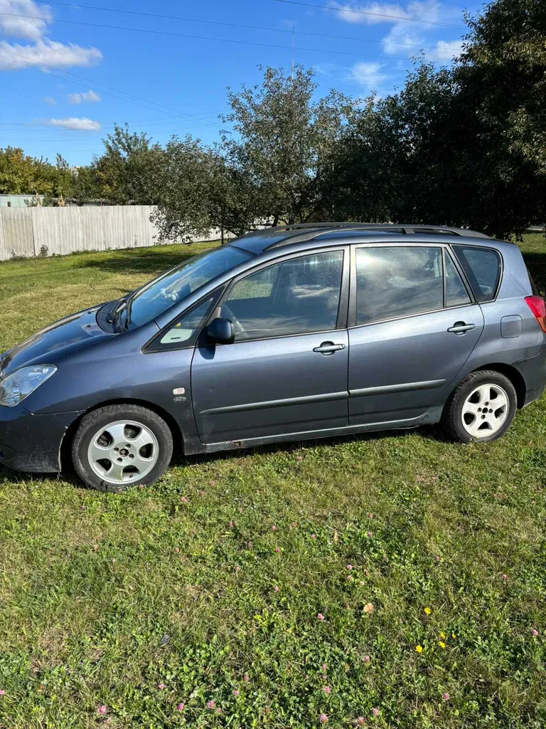 Фото 2002 Toyota Corolla Verso
