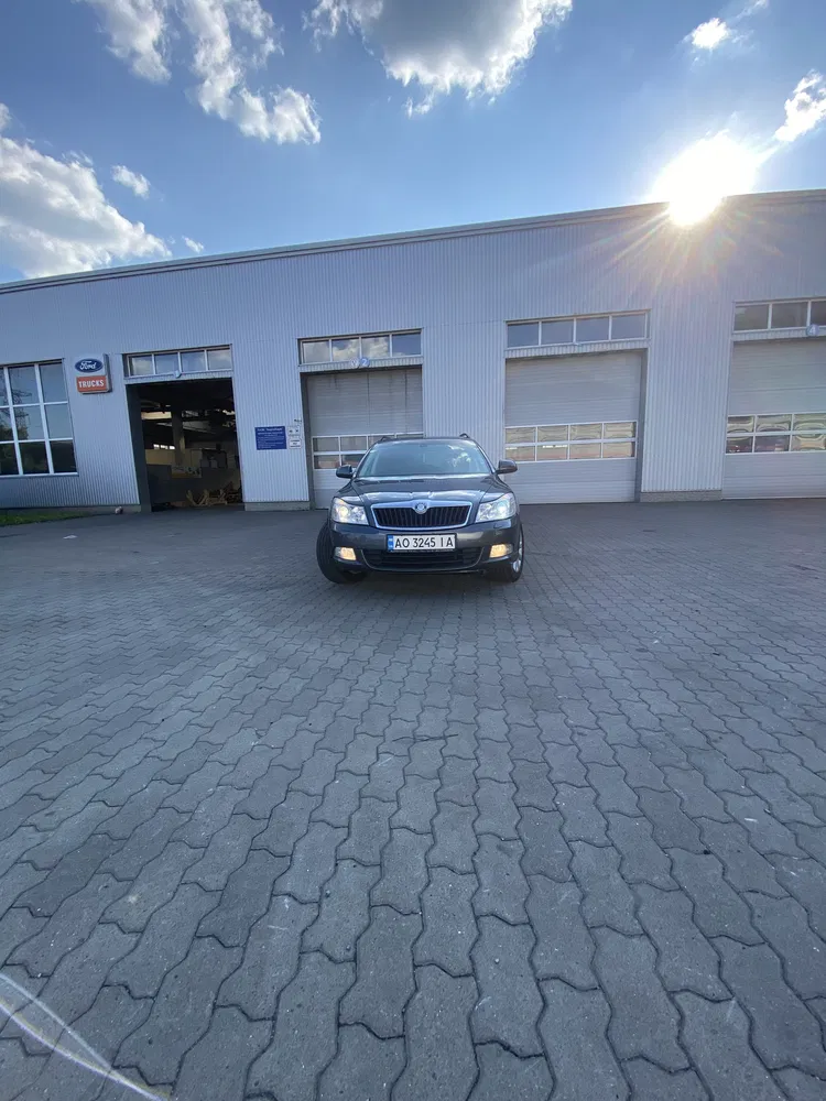 Фото 2008 Skoda Octavia
