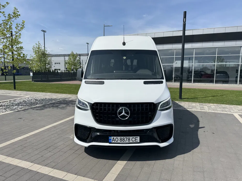 Фото 2019 Mercedes-Benz Sprinter