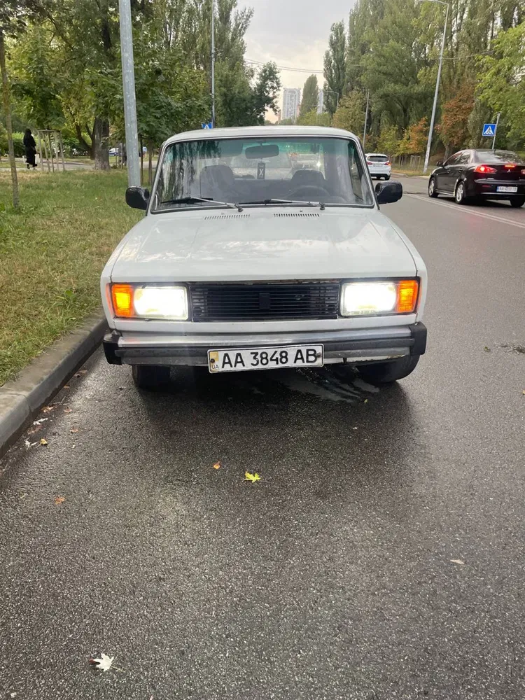 Фото 1997 ВАЗ 2105