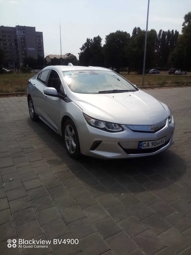 Фото 2018 Chevrolet Volt