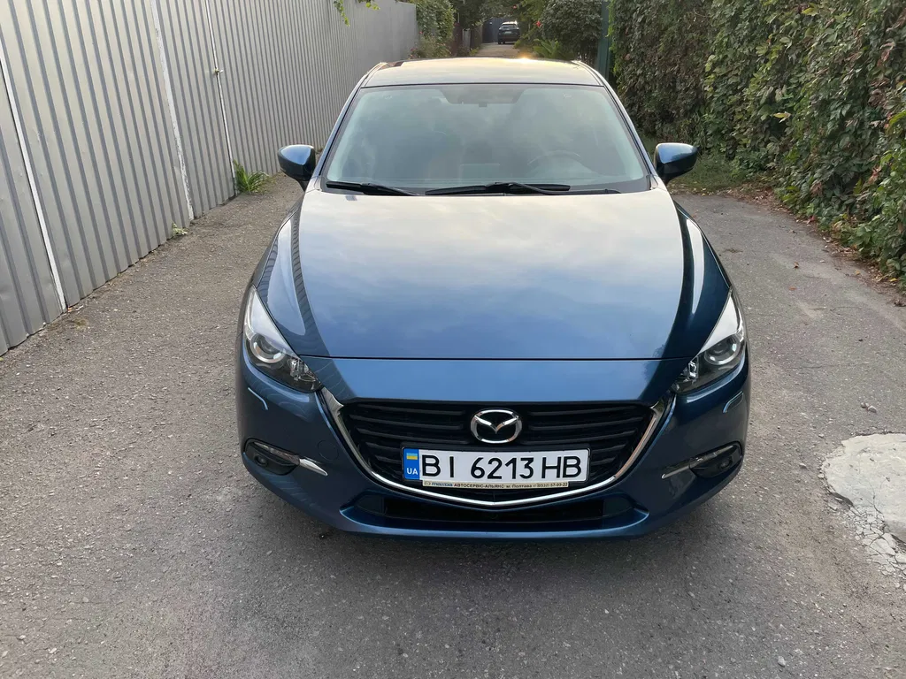 Фото 2017 Mazda 3