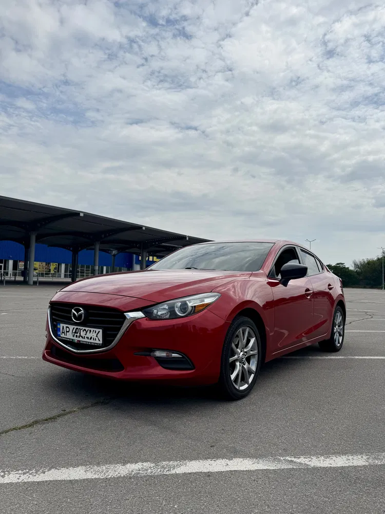 Фото 2018 Mazda 3