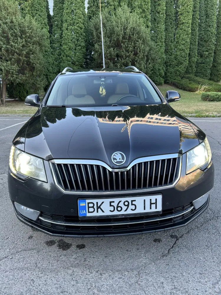Фото 2013 Skoda Superb
