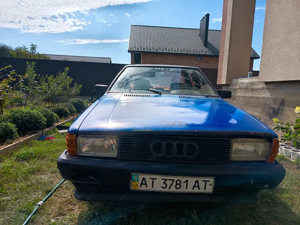 Фото 1985 Audi 80