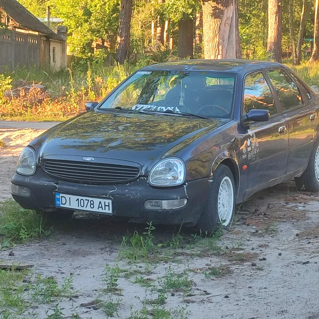 Фото 1995 Ford Scorpio