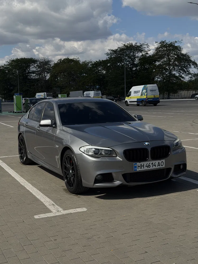 Фото 2012 BMW 5 серія