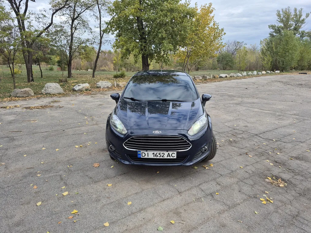 Фото 2015 Ford Fiesta