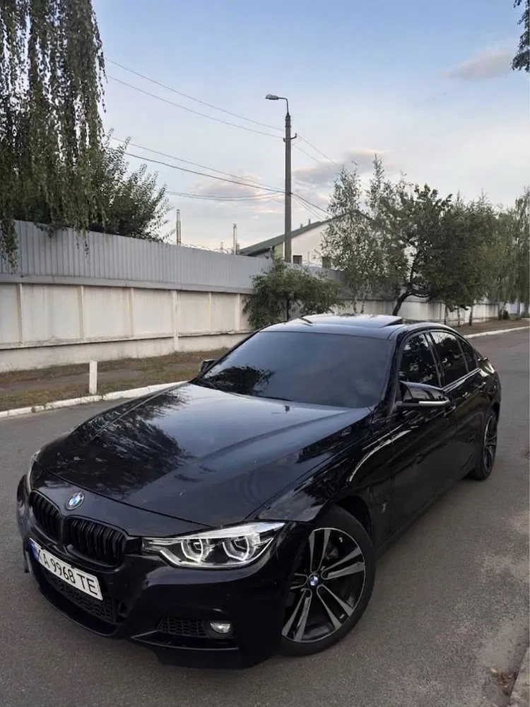 Фото 2017 BMW 3 серія