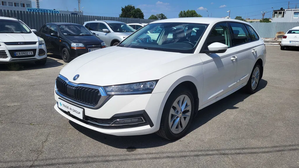 Фото 2022 Skoda Octavia
