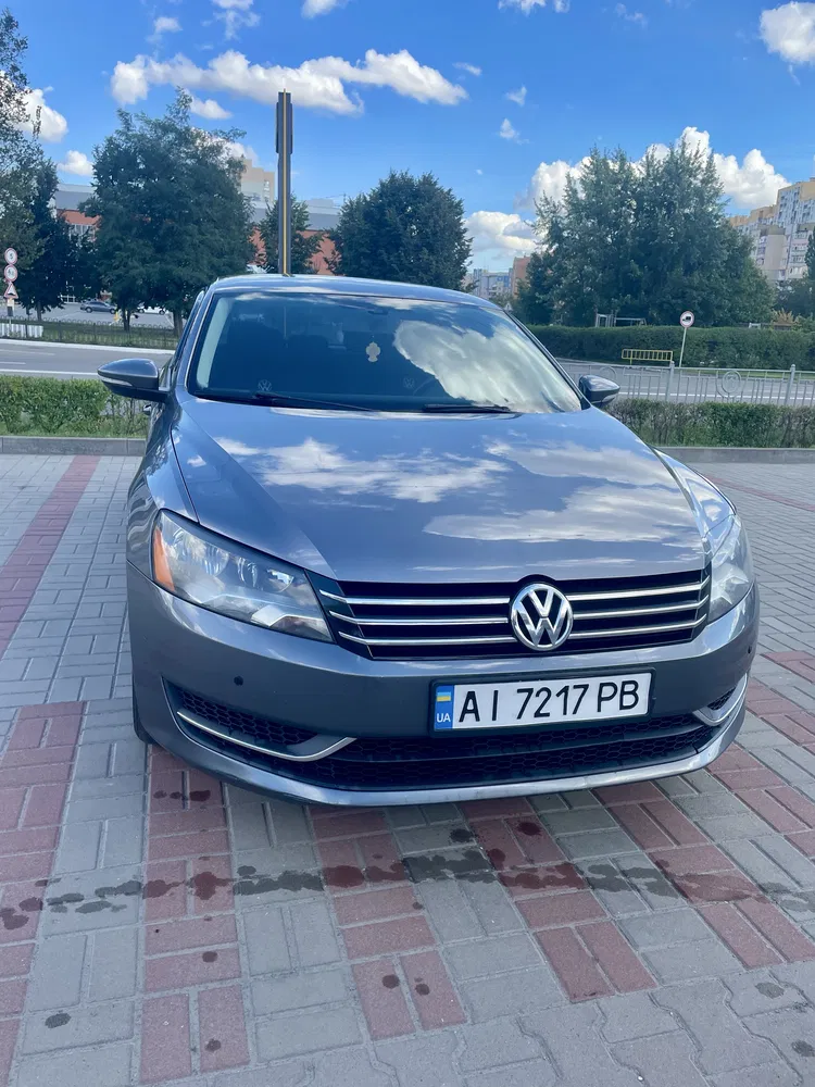 Фото 2011 Volkswagen Passat Sedan