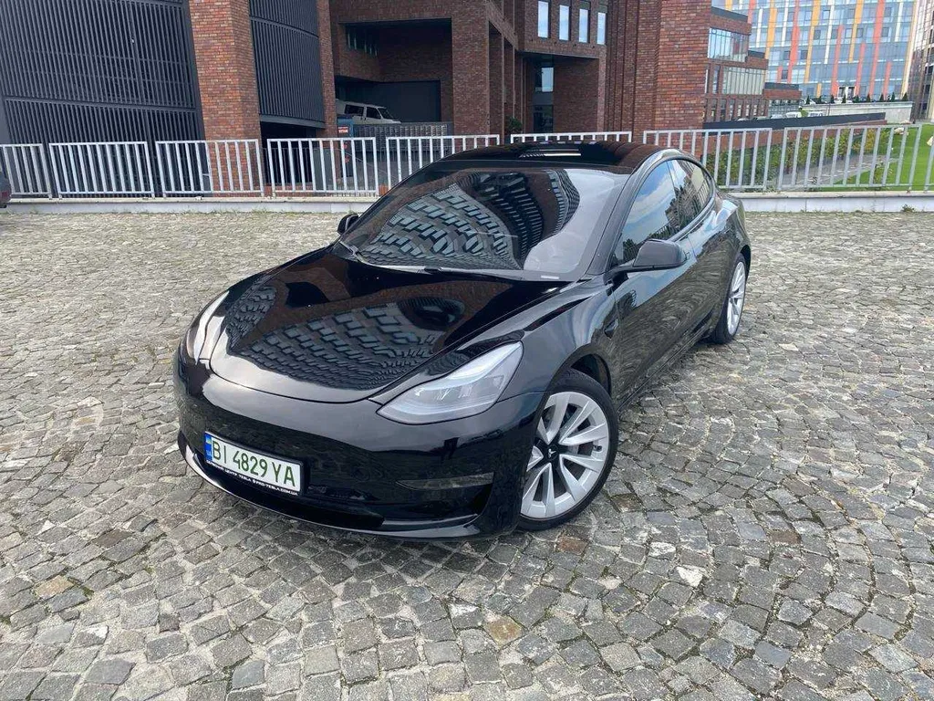Фото 2021 Tesla Model 3