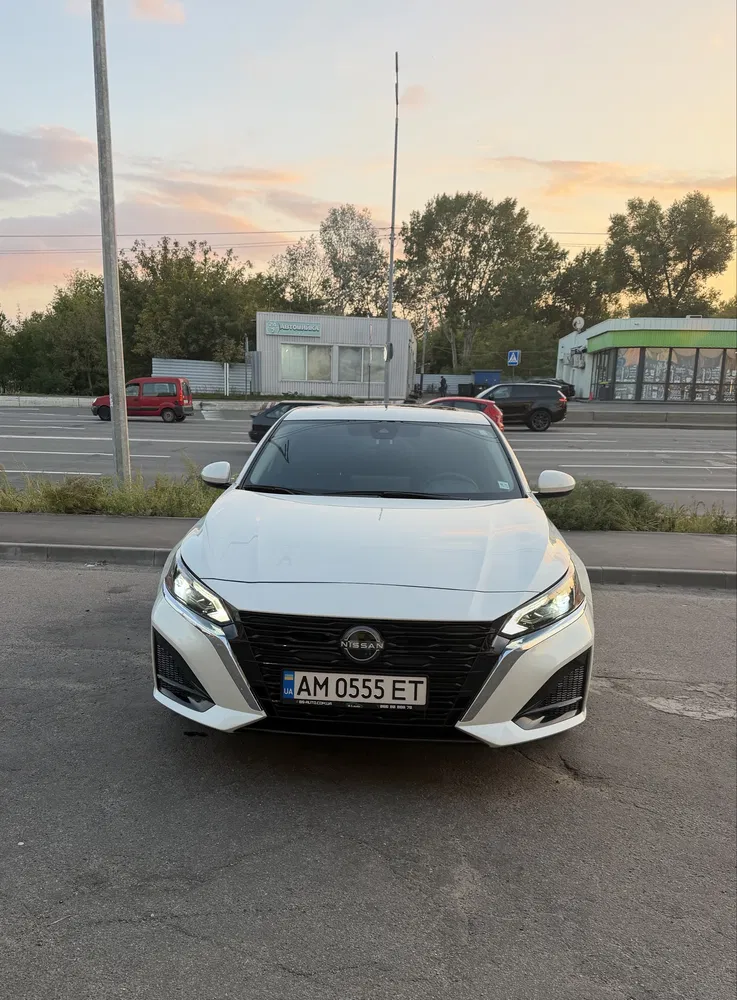 Фото 2023 Nissan Altima