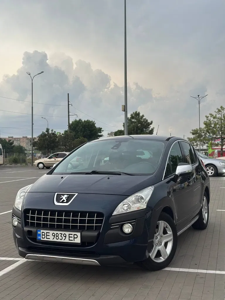 Фото 2011 Peugeot 3008