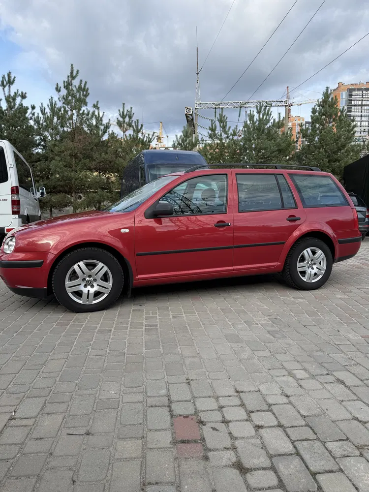 Фото 2002 Volkswagen Golf