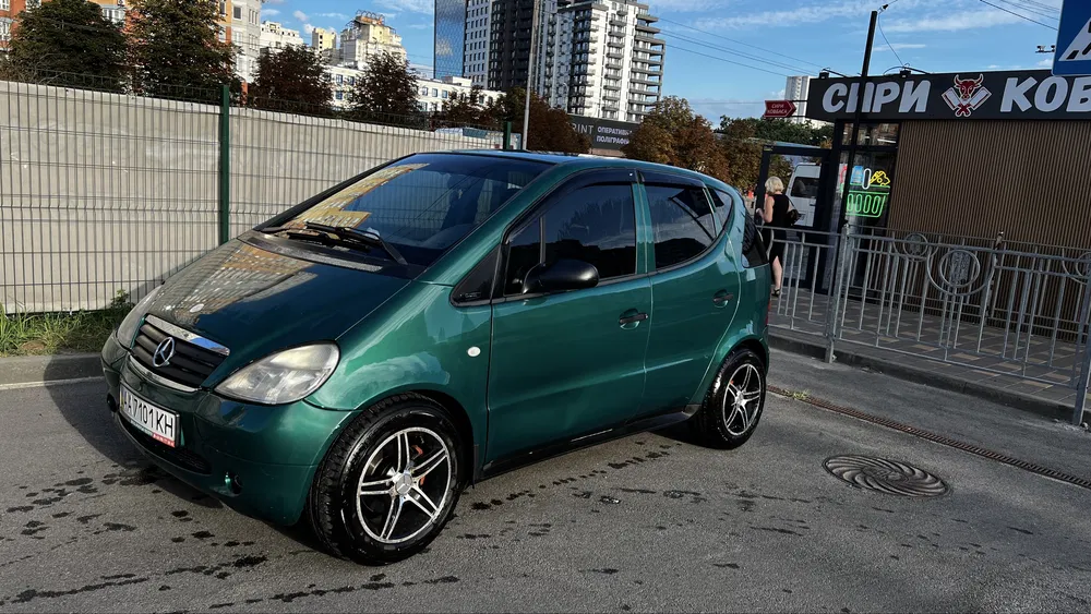 Фото 2000 Mercedes-Benz A серия