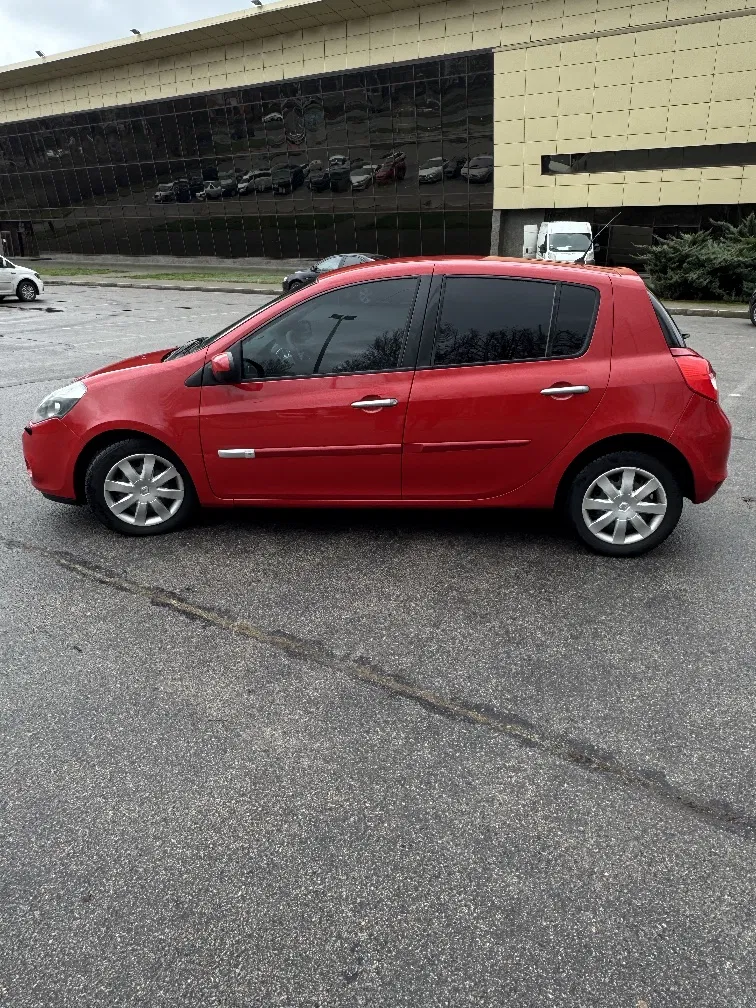 Фото 2012 Renault Clio