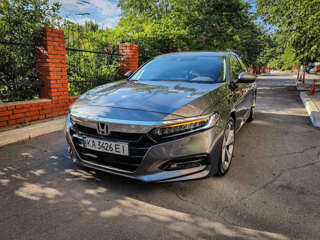 Фото 2018 Honda Accord
