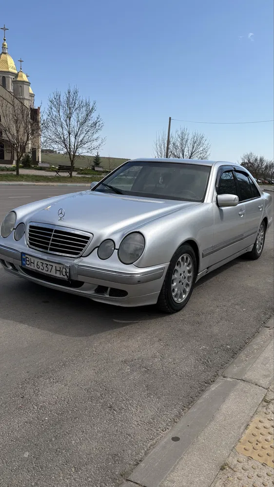 Фото 2001 Mercedes-Benz 320